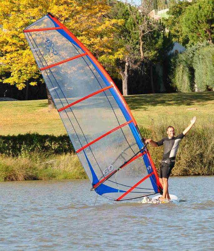 cursos-windsurf-nautico-serranillos.jpg