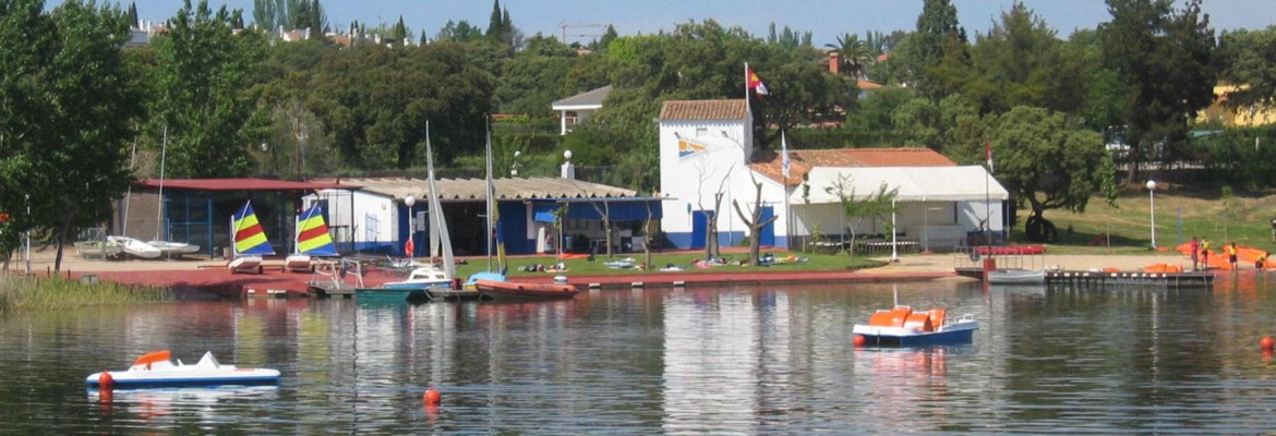 ALQUILER-CENTRO-NAUTICO-SERRANILLOS2.jpg